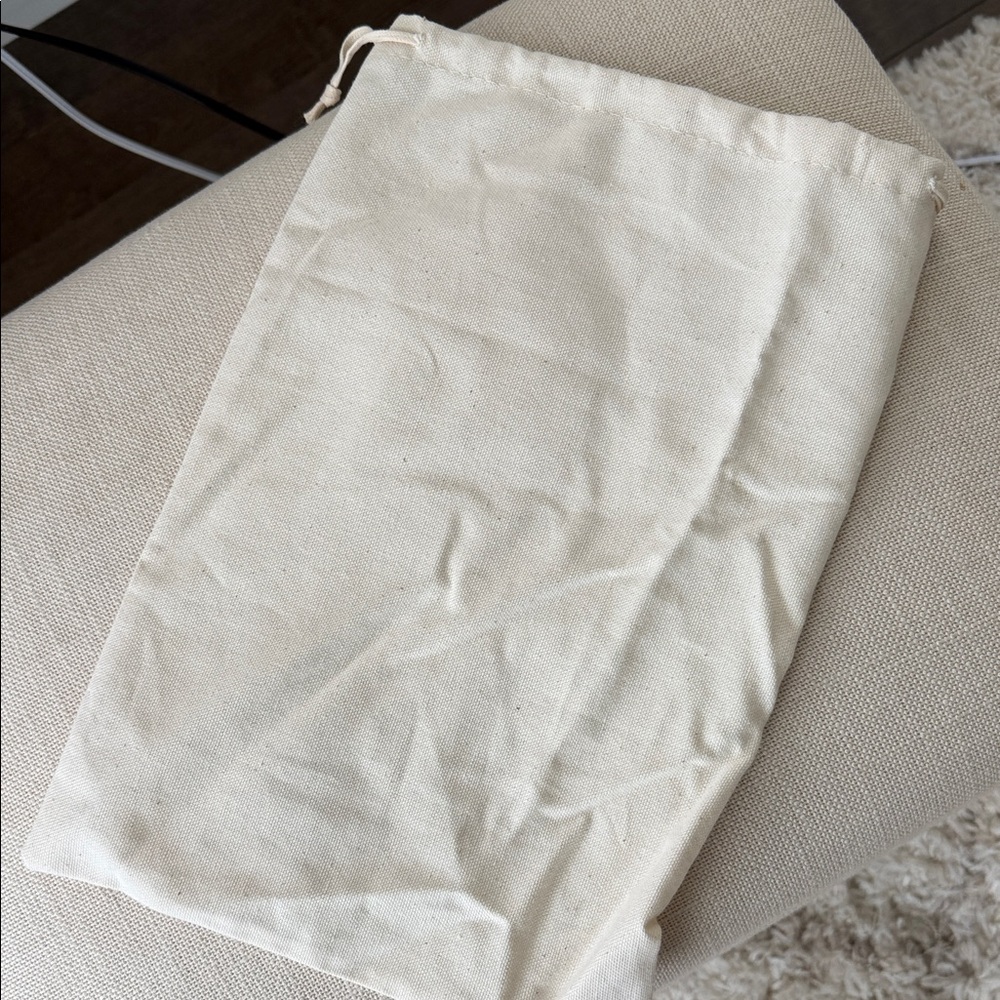 Valentino Garavani Canvas Drawstring Pouch 14 x 9 inches - Picture 4 of 6